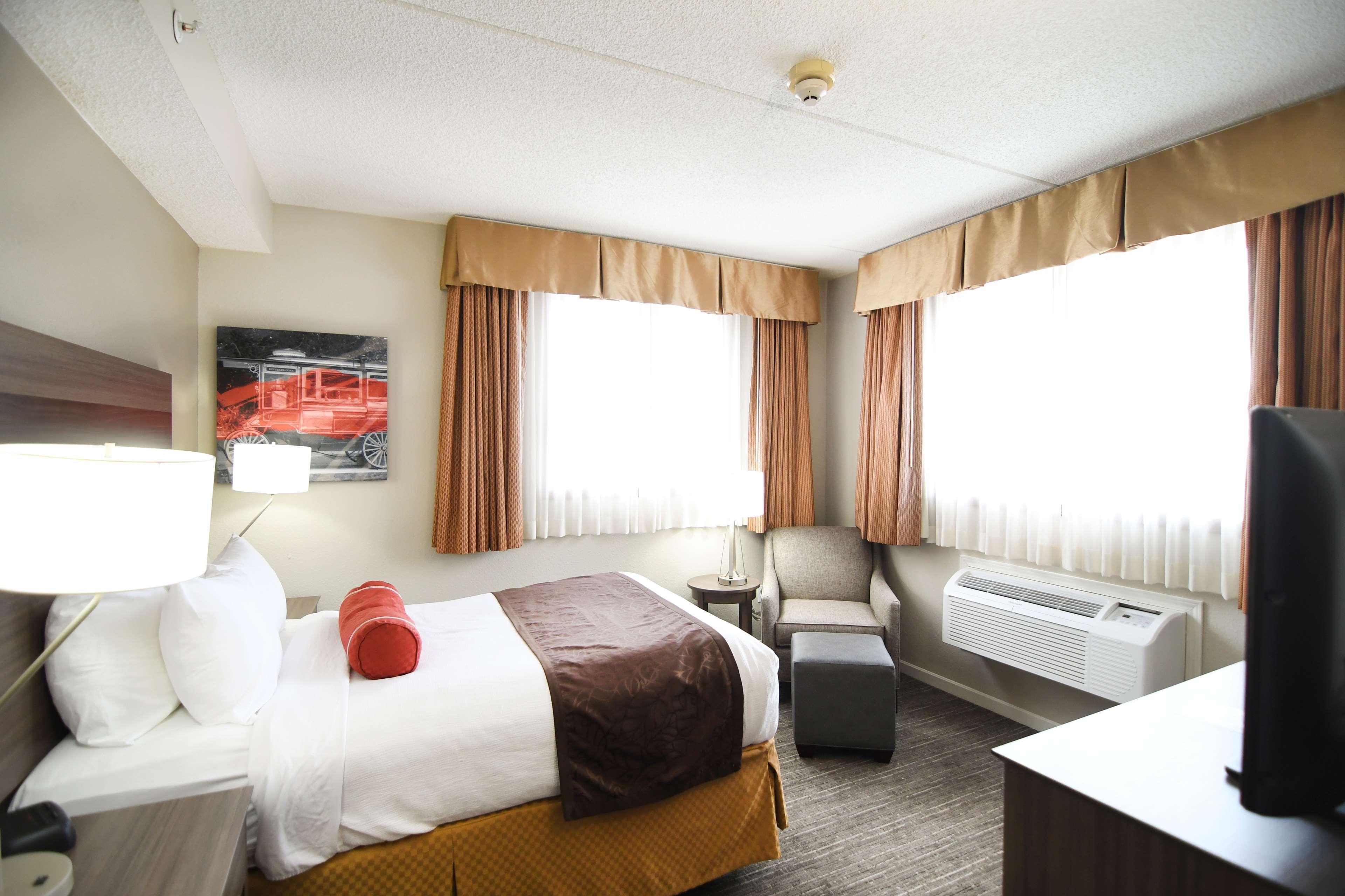 Best Western Plus Sandusky Hotel & Suites Bagian luar foto