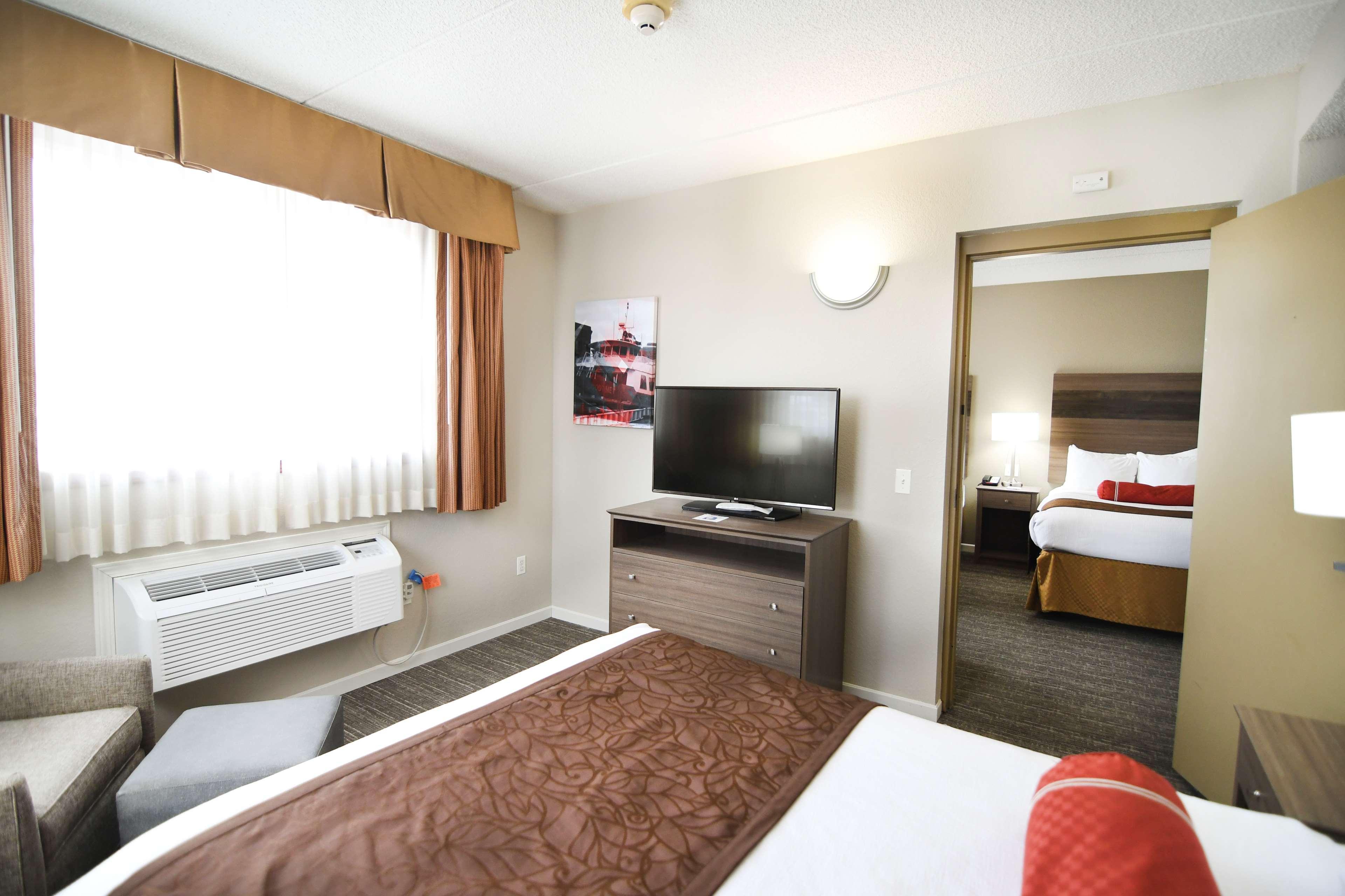 Best Western Plus Sandusky Hotel & Suites Bagian luar foto
