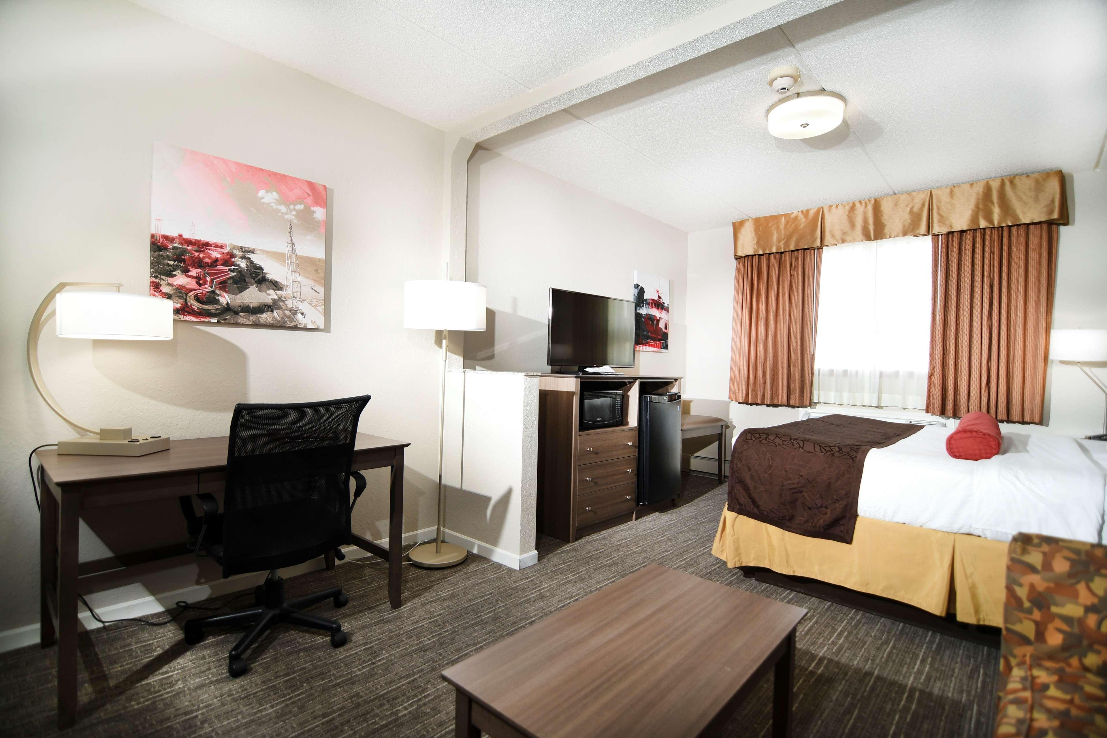 Best Western Plus Sandusky Hotel & Suites Bagian luar foto