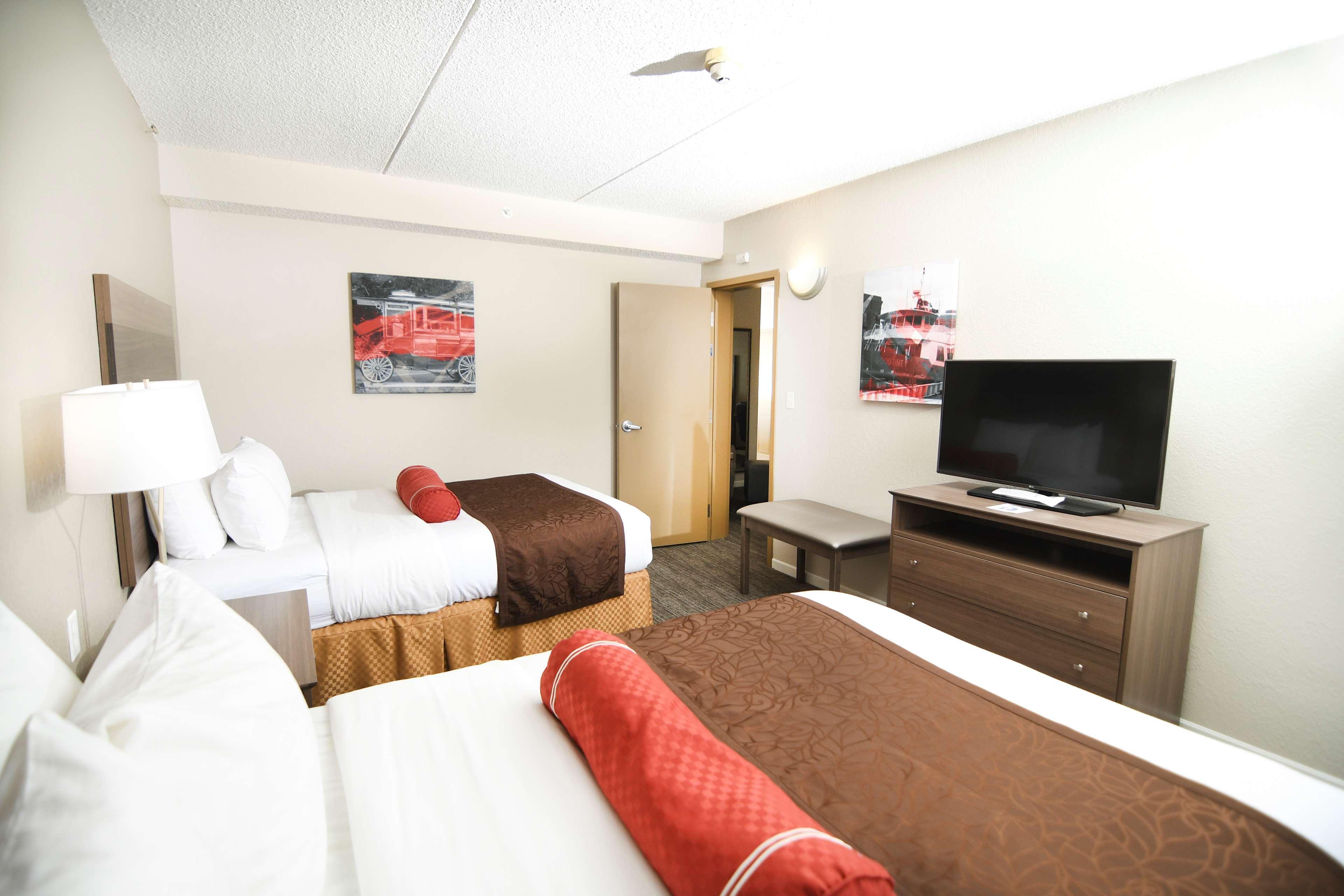 Best Western Plus Sandusky Hotel & Suites Bagian luar foto