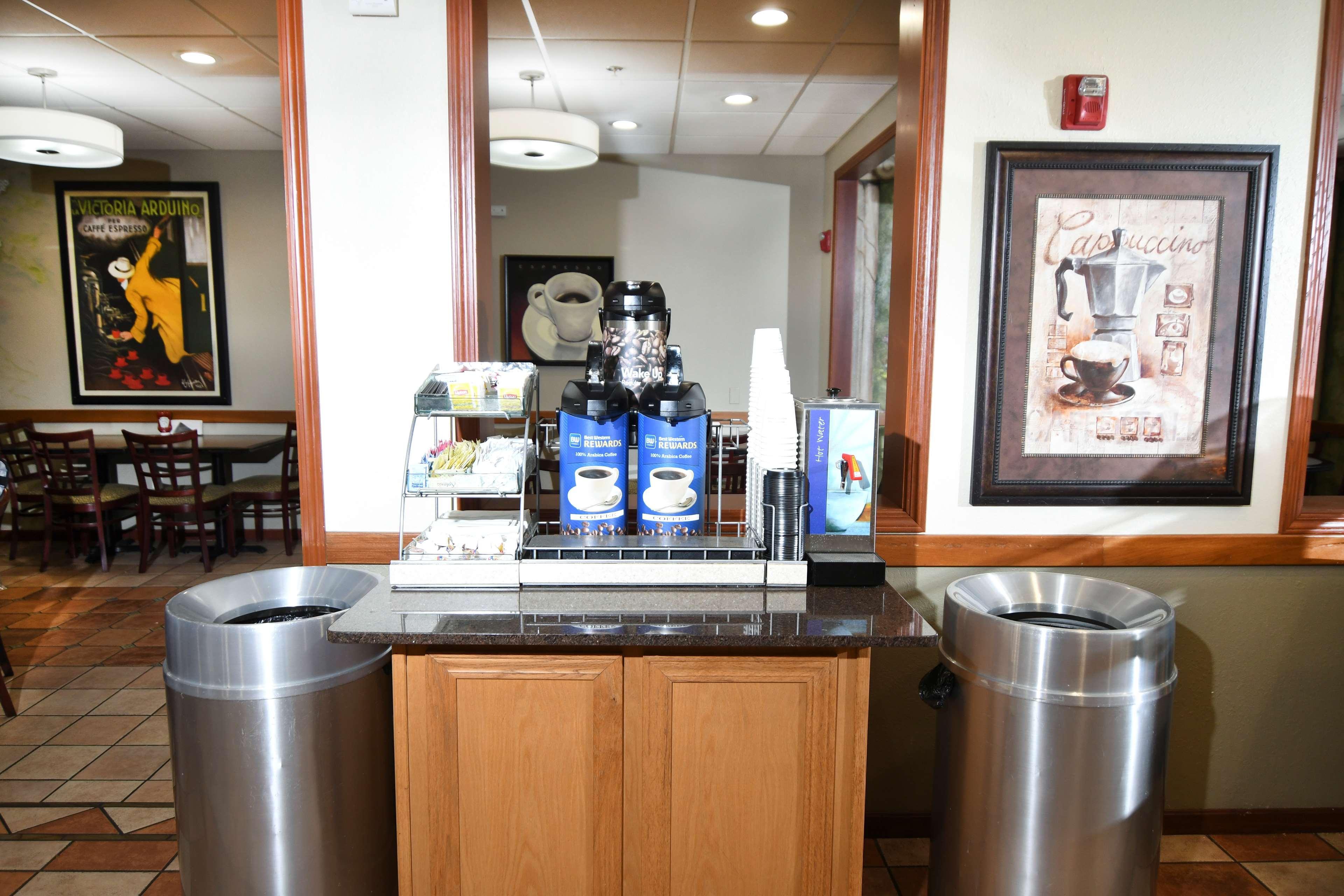 Best Western Plus Sandusky Hotel & Suites Bagian luar foto