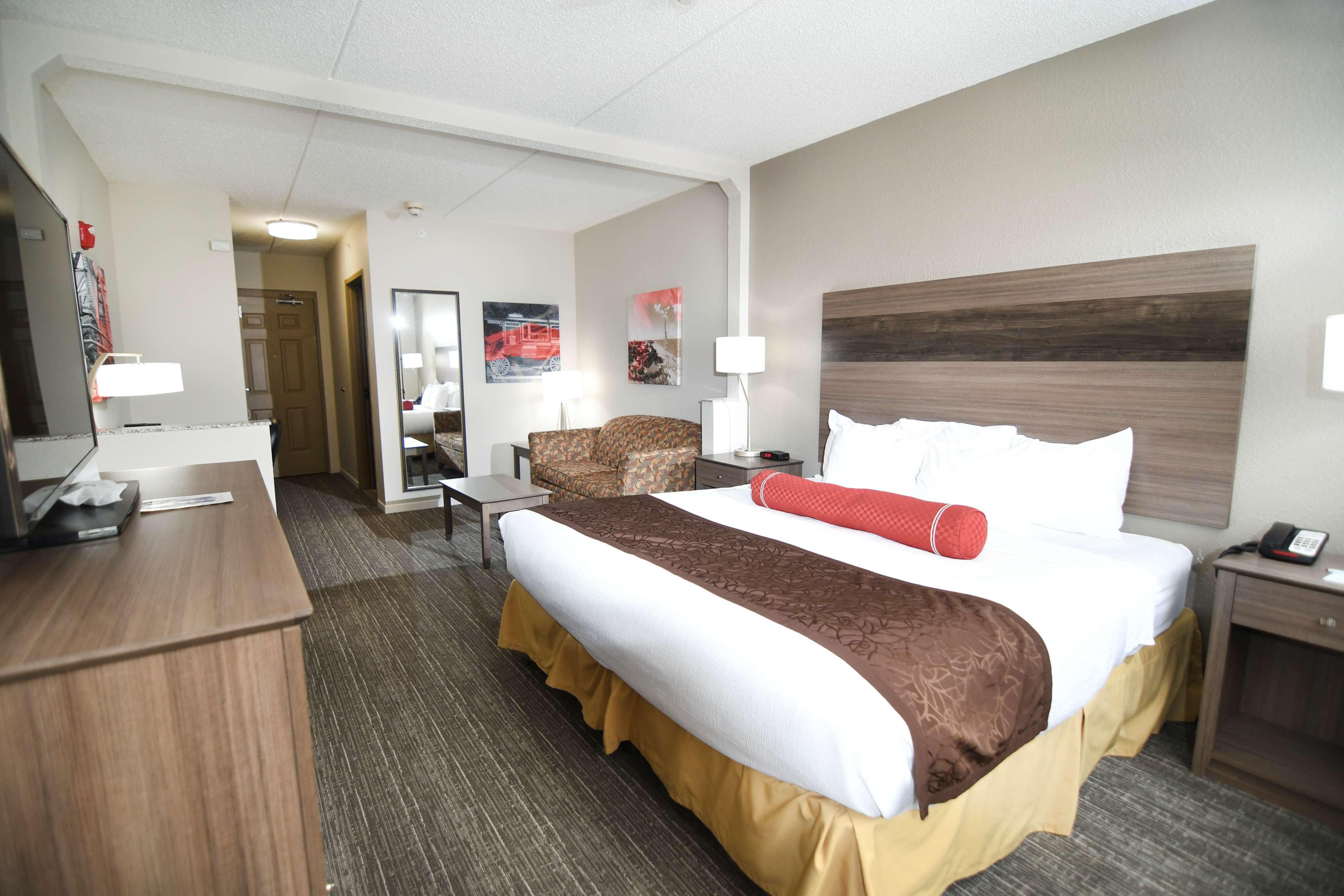 Best Western Plus Sandusky Hotel & Suites Bagian luar foto