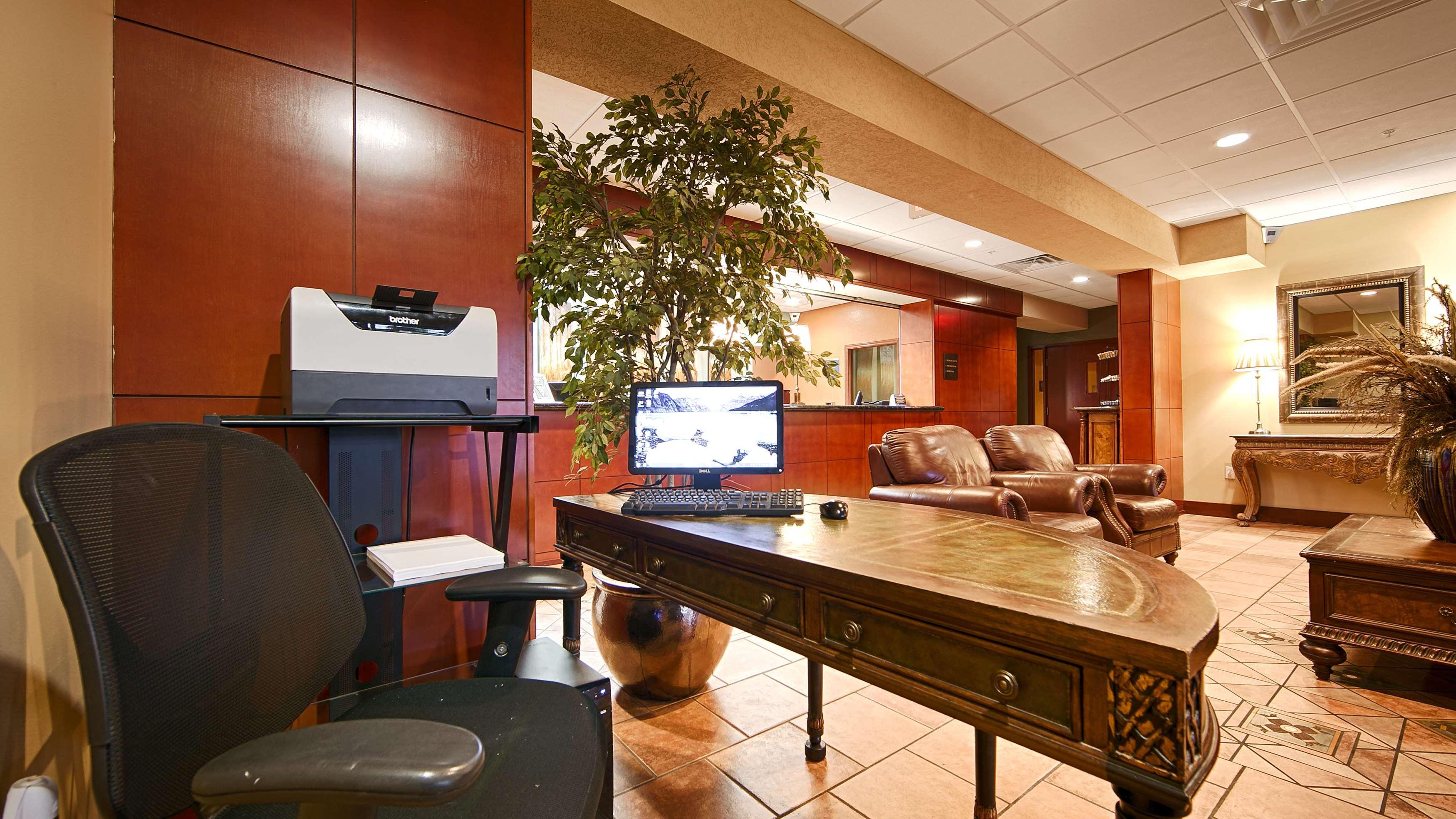 Best Western Plus Sandusky Hotel & Suites Bagian luar foto