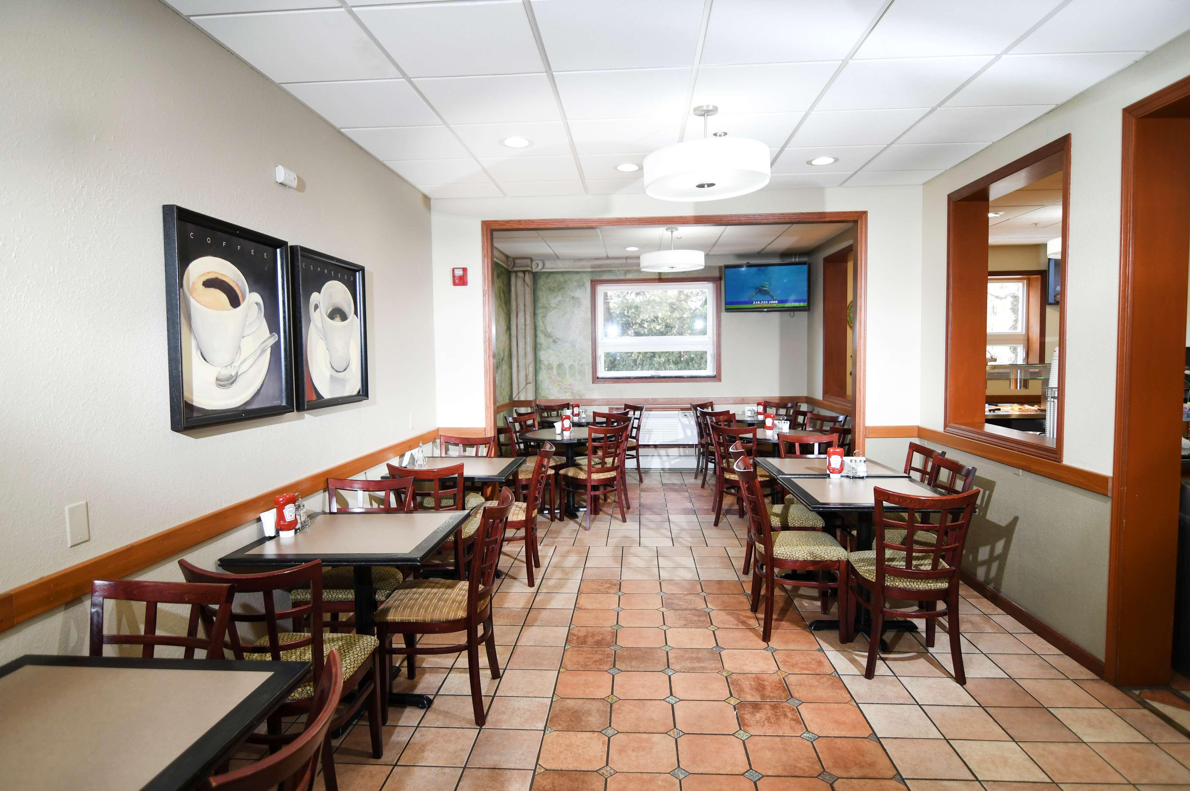 Best Western Plus Sandusky Hotel & Suites Bagian luar foto