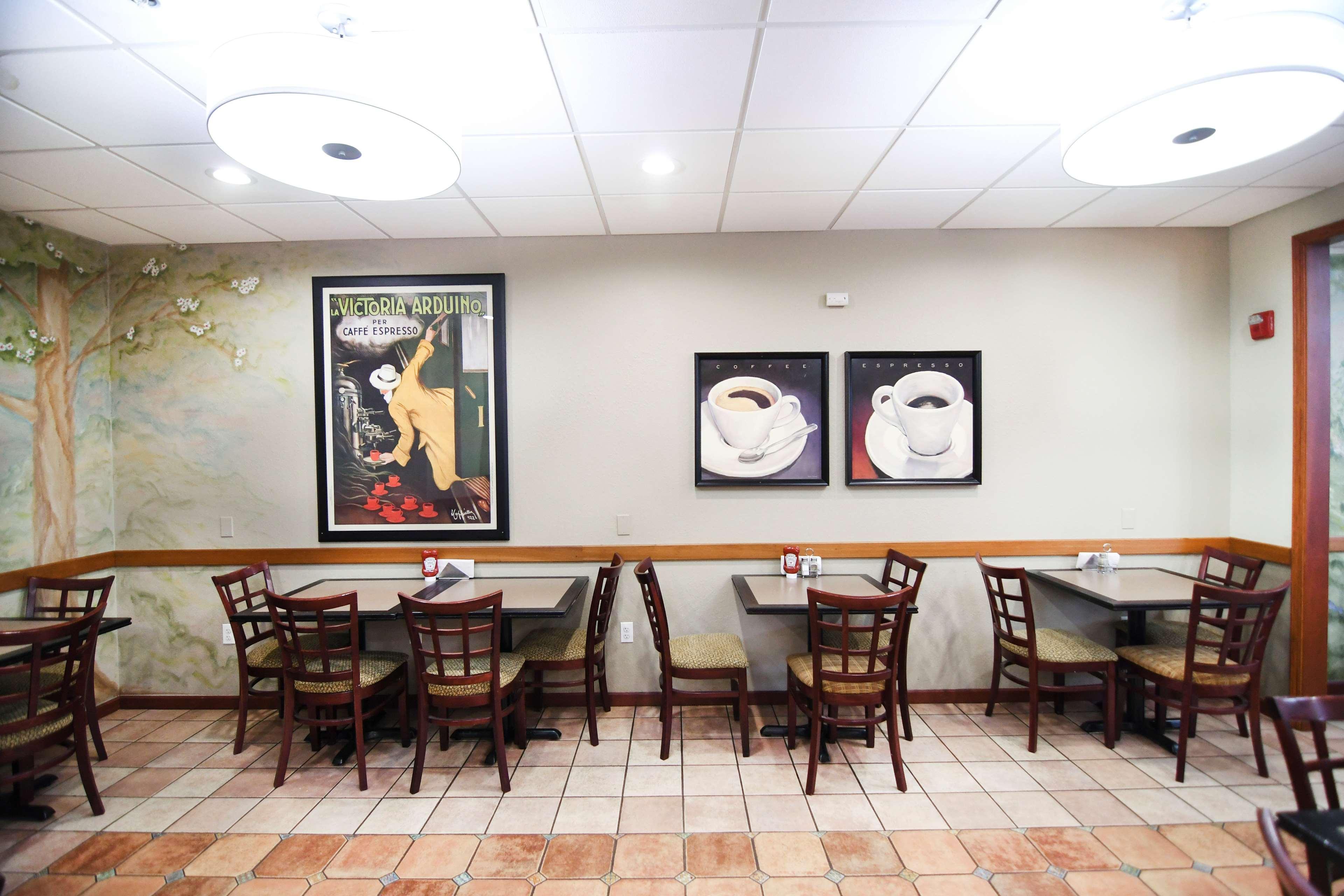 Best Western Plus Sandusky Hotel & Suites Bagian luar foto